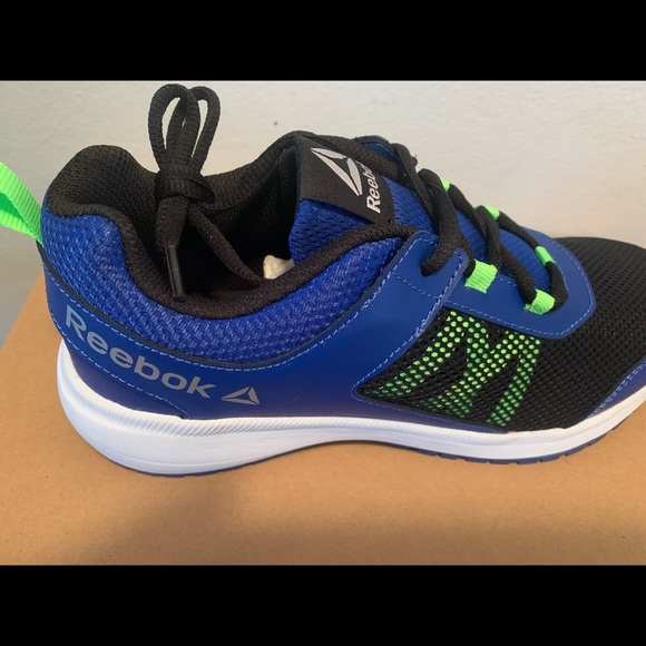 Kids Reebok - Picture 2 of 7